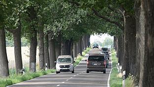 Auch aufgrund der Corona-Pandemie war der Straßenverkehr in Deutschland im Jahr 2021 so sicher wie noch nie. (Symbolbild) Auch aufgrund der Corona-Pandemie war der Straßenverkehr in Deutschland im Jahr 2021 so sicher wie noch nie. (Symbolbild)