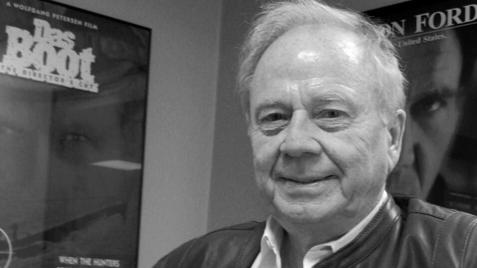 Der Regisseur Wolfgang Petersen in seinem Büro (Archivfoto von 2011). Der Filmemacher ist am Freitag im Alter von 81 Jahren gestorben. Der Regisseur Wolfgang Petersen in seinem Büro (Archivfoto von 2011). Der Filmemacher ist am Freitag im Alter von 81 Jahren gestorben.