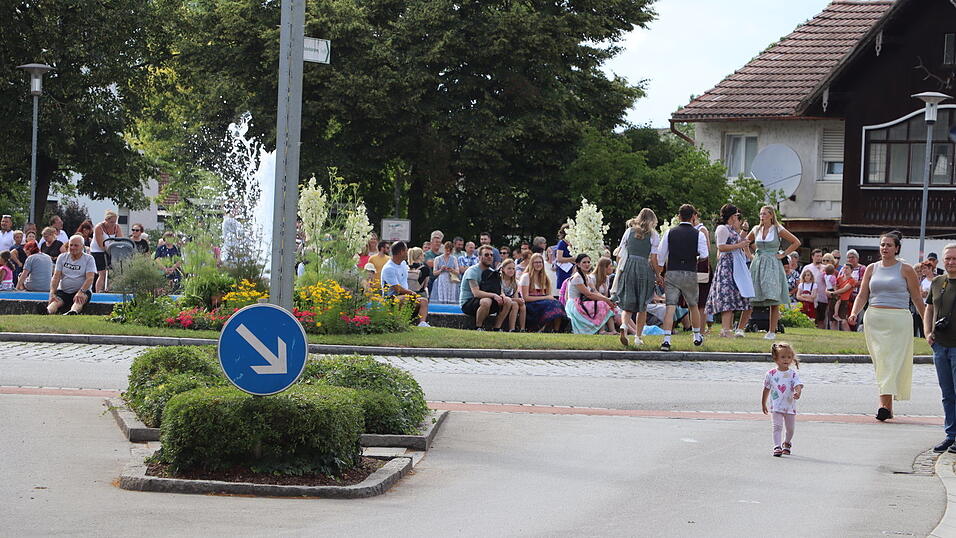 Am Freitag startete das Landauer Volksfest.