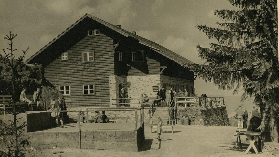 Die K&ouml;tztinger H&uuml;tte nach ihrem Wiederaufbau