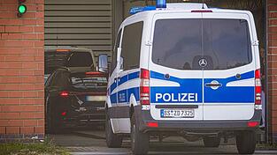 Zuletzt hatte der Mann eine Gefängnisstrafe, zu der er 2019 vom Landgericht Braunschweig im Wesentlichen wegen schwerer Vergewaltigung verurteilt worden war, abgesessen. (Archivbild) Zuletzt hatte der Mann eine Gefängnisstrafe, zu der er 2019 vom Landgericht Braunschweig im Wesentlichen wegen schwerer Vergewaltigung verurteilt worden war, abgesessen. (Archivbild)