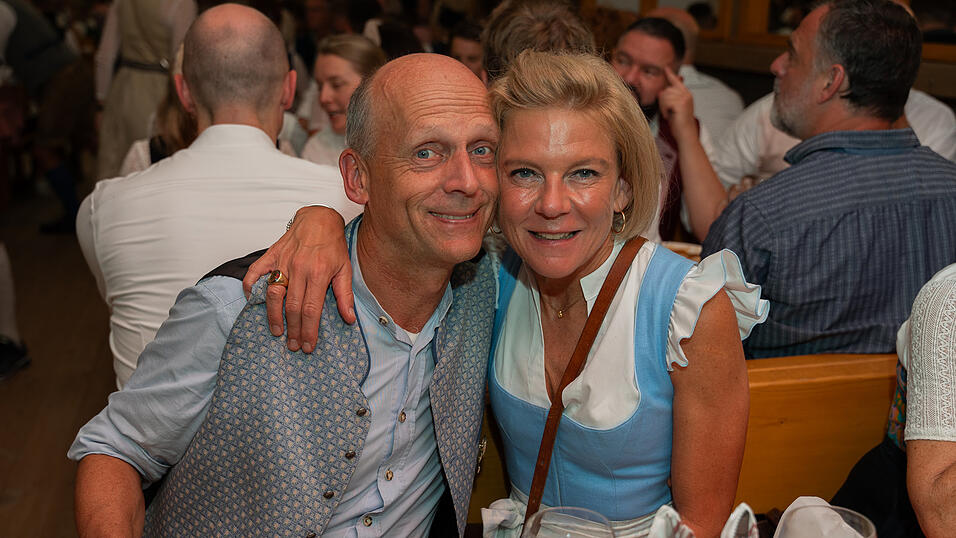 Die Partybilder vom Samstag, 12. August 2023, aus dem Festzelt Krönner. Die Partybilder vom Samstag, 12. August 2023, aus dem Festzelt Krönner.