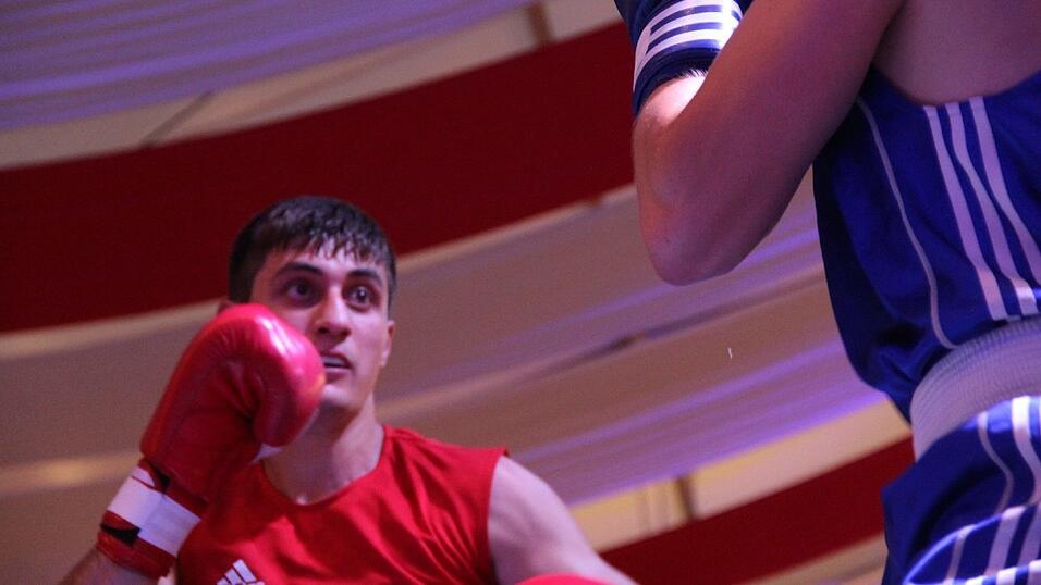 Im Lechner-Festzelt hie&szlig; es am Sonntag wieder 'Let&acute;s get ready to rumble'.