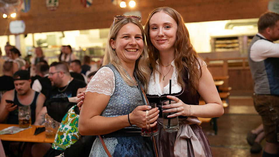 Die Partybilder vom Mittwoch, 13. August, aus dem Festzelt Weckmann. Die Partybilder vom Mittwoch, 13. August, aus dem Festzelt Weckmann.