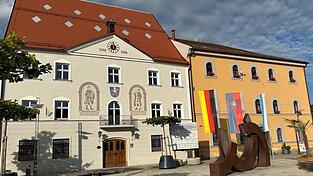 In Sitzungsaal des neuen Rathauses gibt es ab dem 1. Mai einige Ver&auml;nderungen.
