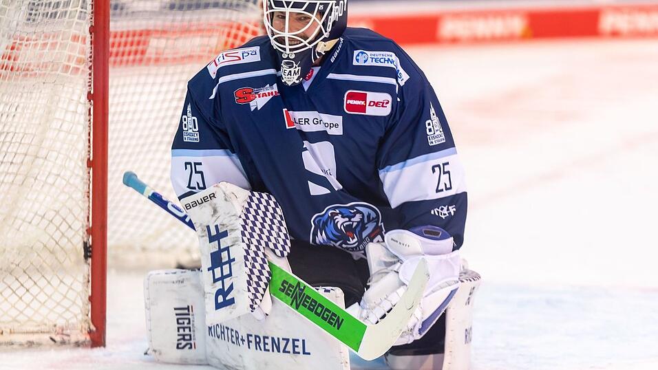 ABGANG: Straubings langj&auml;hriger Keeper Sebastian Vogl wird den Verein verlassen. Die Nummer 25 der Tigers h&uuml;tete f&uuml;nf Jahre das Tor der Straubinger. In der vergangenen Saison kam Vogl jedoch nur auf 14 Eins&auml;tze, der im Winter verpflichtete Tyler Parks lief ihm den Rang ab. Der 35-j&auml;hrige Schlussmann kehrt zu seinem Jugendverein EV Landshut zur&uuml;ck.