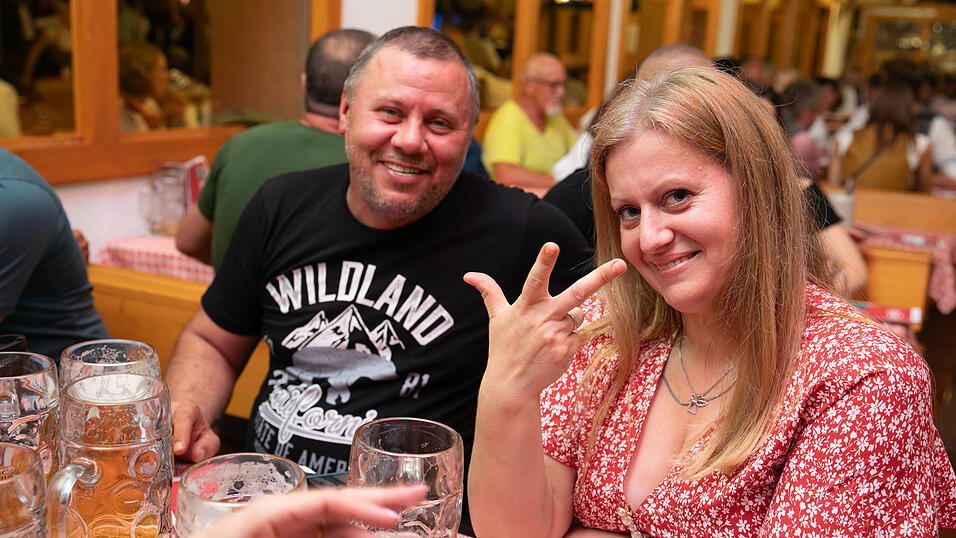 Die Partybilder vom Freitag, 15. August, aus dem Festzelt Krönner. Die Partybilder vom Freitag, 15. August, aus dem Festzelt Krönner.