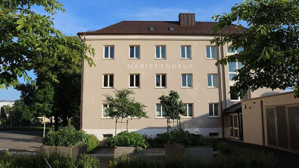 Es ist am Schulgel&auml;nde, aber doch au&szlig;erhalb: das Maristenhaus. Eine gute Atmosph&auml;re, um sich zu &ouml;ffnen.