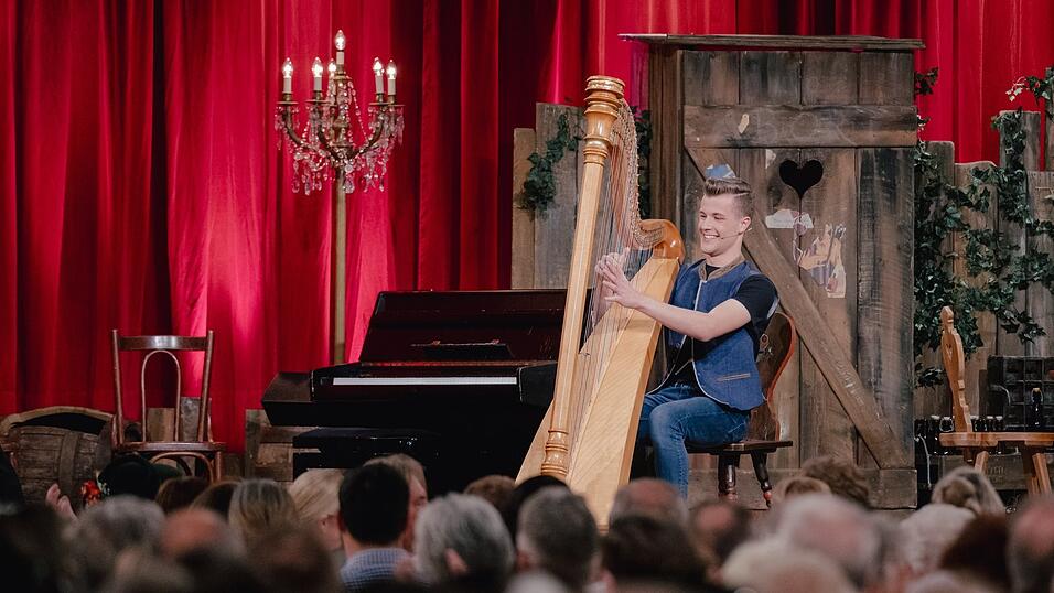 Bei den Brettl-Spitzen ist Tobias Probst regelmäßig zu sehen. Bei den Brettl-Spitzen ist Tobias Probst regelmäßig zu sehen.