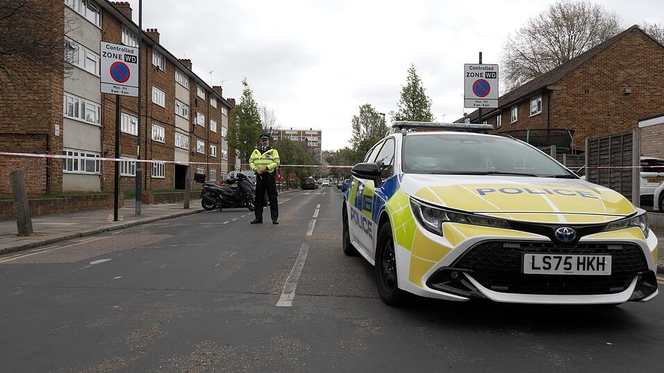 Ein 14 Jahre alter Junge ist in London erschossen worden.