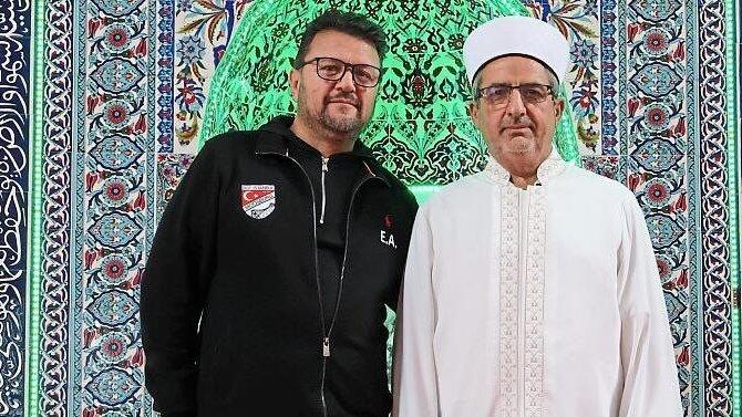 Imam Ethem Mut (r.) und Mevlana-Pressesprecher Erdogan Aydeniz.