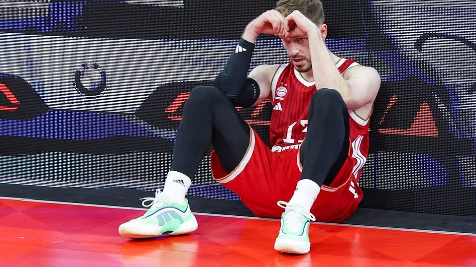 Bei Bayern-Star Andreas Obst sitzt die Entt&auml;uschung tief.