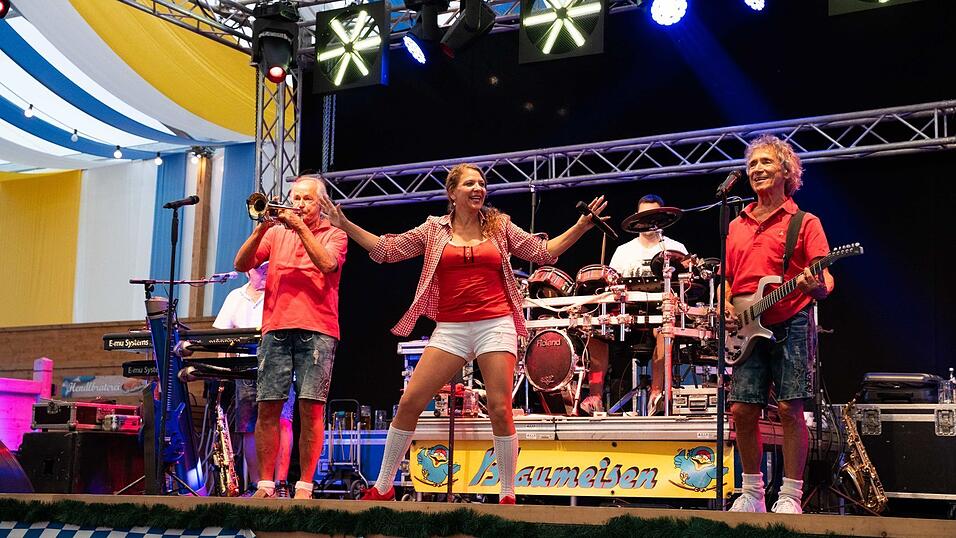 Die Partybilder vom Donnerstag, 13. August, aus dem Festzelt Reisinger. Die Partybilder vom Donnerstag, 13. August, aus dem Festzelt Reisinger.