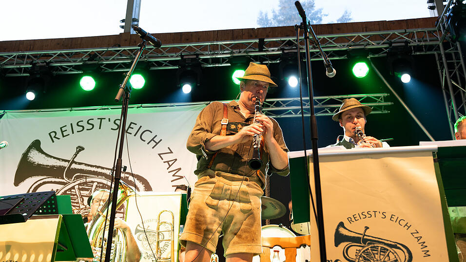 Die Partybilder vom Montag, 12. August 2024, aus dem Festzelt Weckmann. Die Partybilder vom Montag, 12. August 2024, aus dem Festzelt Weckmann.