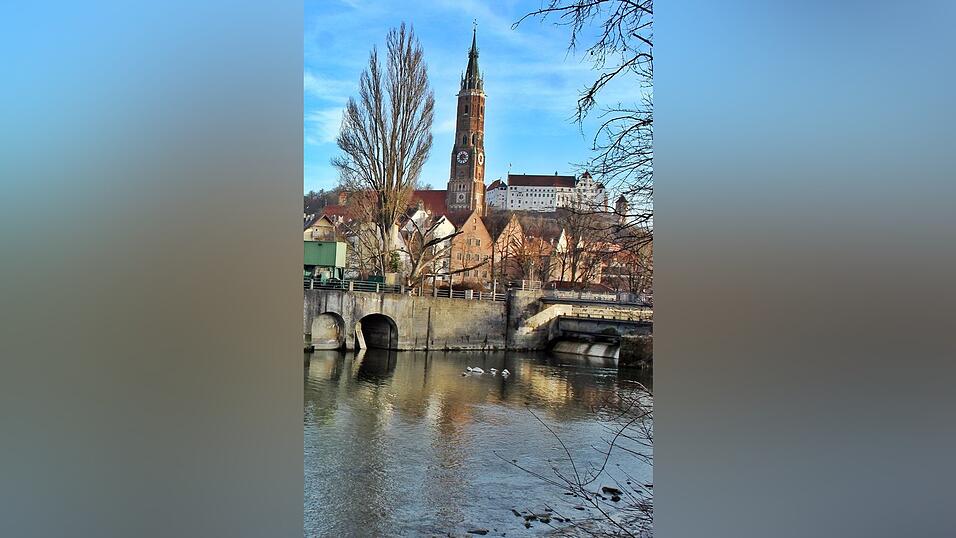 Bei Sonnenschein macht ein Stadtspaziergang gleich noch viel mehr Spaß. Bei Sonnenschein macht ein Stadtspaziergang gleich noch viel mehr Spaß.