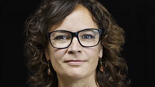 Sarah Kohrs: Die freie Regisseurin inszenierte am Landestheater bereits 'Arsen und Spitzenhäubchen', derzeit probt sie in Kiel die Oper 'Jim Knopf'. Sarah Kohrs: Die freie Regisseurin inszenierte am Landestheater bereits 'Arsen und Spitzenhäubchen', derzeit probt sie in Kiel die Oper 'Jim Knopf'.