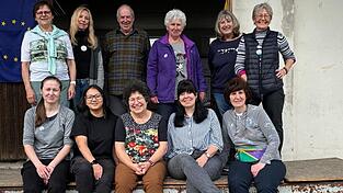 Helferinnen und Helfer von Space-Eye: 1.000 Tonnen Hilfsg&uuml;ter wurden seit 2020 gesammelt, sortiert und verschickt.