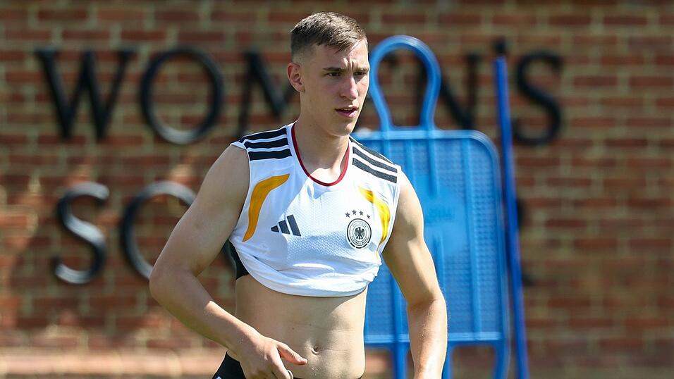 Alle Spieler sind bereit für Curaçao, auch Nico Schlotterbeck. Alle Spieler sind bereit für Curaçao, auch Nico Schlotterbeck.