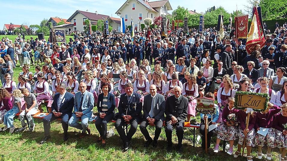 Gro&szlig; war die Zahl der Teilnehmer beim Festgottesdienst am Sonntag.