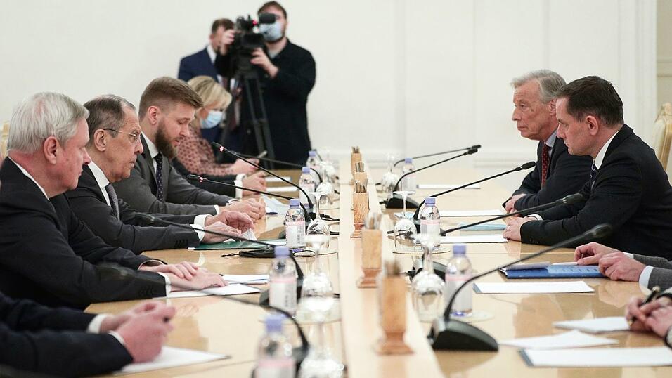 Die AfD pflegt seit langem Kontakte zu Russland. (Archiv) Die AfD pflegt seit langem Kontakte zu Russland. (Archiv)