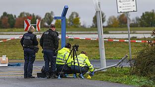 Die Polizei ermittelt nach einem erneuten Sicherheitsvorfall am Flughafen Leipzig/Halle.
