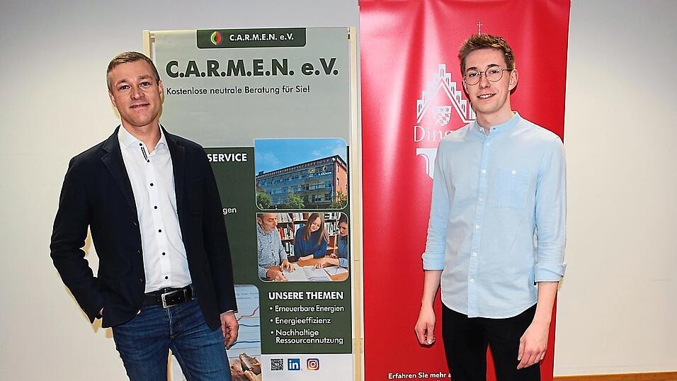 Referent Matthias Wanderwitz (links) und Dingolfings Klimaschutzmanager Stefan Salzinger.