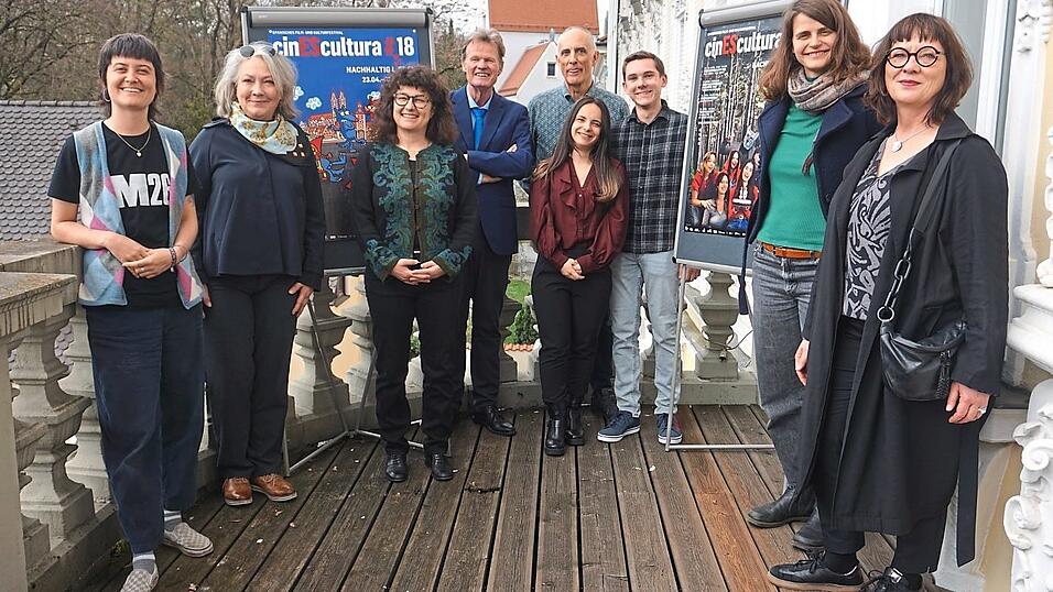 Das Team von Cinescultura mit Kooperationspartnern.