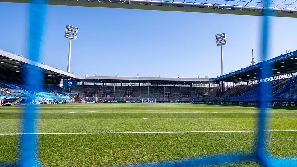Zum Eröffnungsspiel der 2. Fußball-Bundesliga ist Hertha BSC beim VfL Bochum zu Gast. (Archivbild) Zum Eröffnungsspiel der 2. Fußball-Bundesliga ist Hertha BSC beim VfL Bochum zu Gast. (Archivbild)