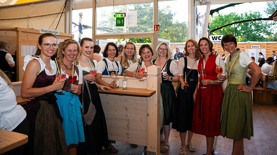 Die Partybilder vom Freitag, 14. August, aus dem Festzelt Reisinger. Die Partybilder vom Freitag, 14. August, aus dem Festzelt Reisinger.