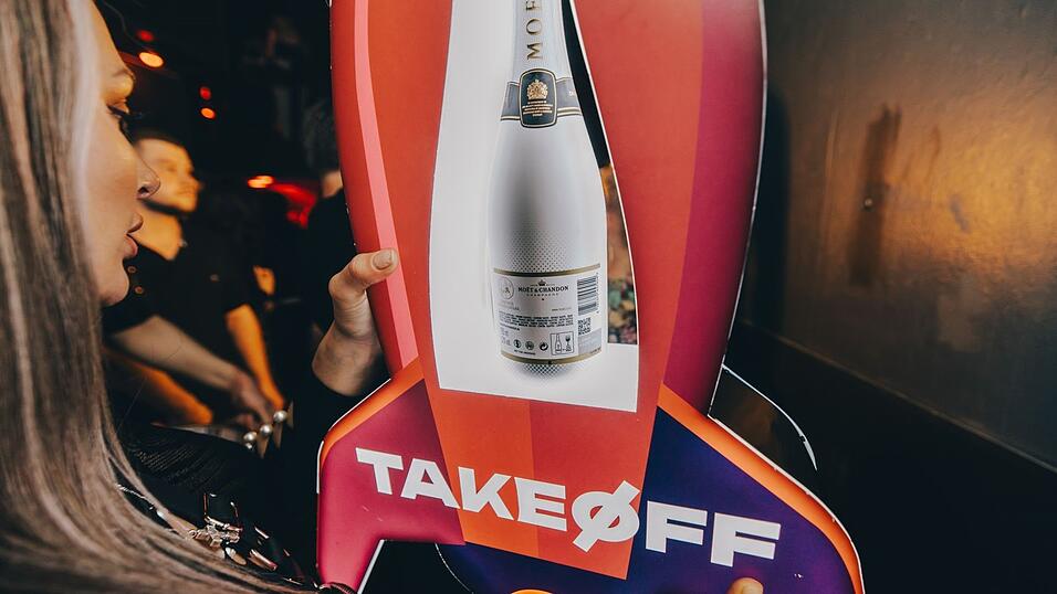 Die Partybilder aus dem Takeoff vom 11. Mai. Die Partybilder aus dem Takeoff vom 11. Mai.