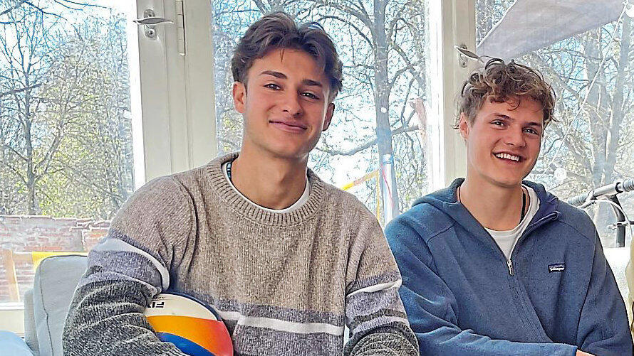 Jeremy Hüttner (links,18) und Valentin Weber (19) haben in Eigenregie einen Kulturraum für junge Leute geschaffen.