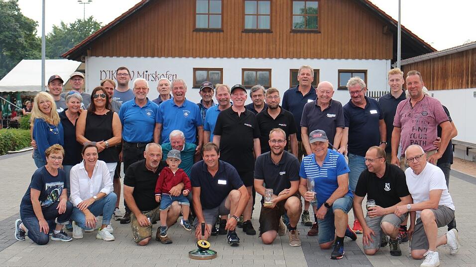 Eine gute Mischung aus Jugend und Erfahrung, Talent und Routine sah man bei den Stockturnieren.
