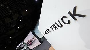 Daimler Truck will in Deutschland 5.000 Stellen streichen. (Archivbild)