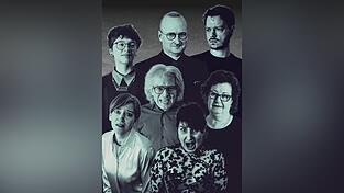 Sieben Darsteller bringen die Gruselgeschichten im Oberpaur als Live-H&ouml;rspiel auf die B&uuml;hne.