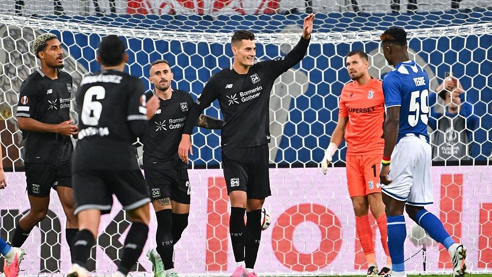 Patrik Schick hatte nach zwei verwandelten Elfmetern Grund zum Jubel. Patrik Schick hatte nach zwei verwandelten Elfmetern Grund zum Jubel.