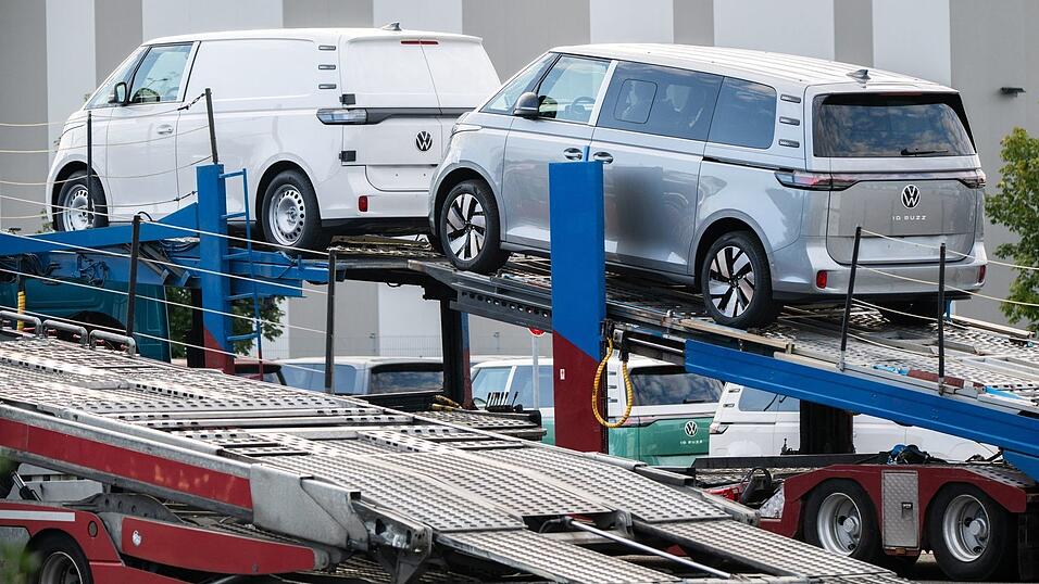 Bei Volkswagen in Hannover stand heute das vorerst letzte au&szlig;erordentliche Treffen zwischen Vorstand und Belegschaft vor m&ouml;glichen neuen Beschl&uuml;ssen an.