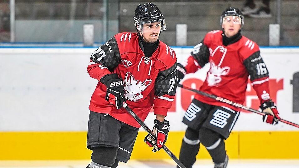 Will die ersten drei Punkte bei seinem Punktspieldebüt im EVD-Dress einfahren: Leon Abstreiter. Will die ersten drei Punkte bei seinem Punktspieldebüt im EVD-Dress einfahren: Leon Abstreiter.