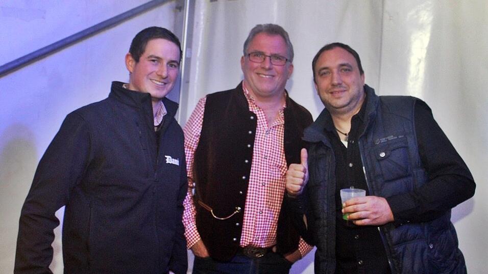 Die besten Bilder vom Wein- und Wei&szlig;bierfest des Burschenvereins Arth und der M&auml;dchengruppe.
