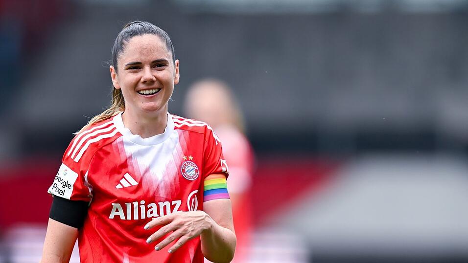 Sarah Zadrazil ist erneut &Ouml;sterreichs Fu&szlig;ballerin des Jahres.
