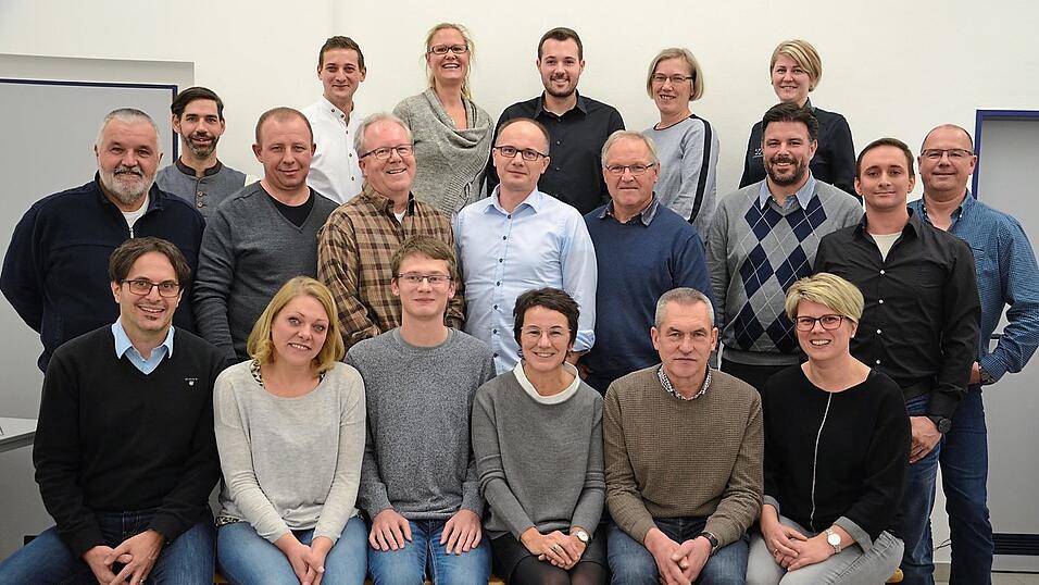 Sie kandidieren für die Freien Wähler Otzing am 15. März 2020 bei der Kommunalwahl. Sie kandidieren für die Freien Wähler Otzing am 15. März 2020 bei der Kommunalwahl.