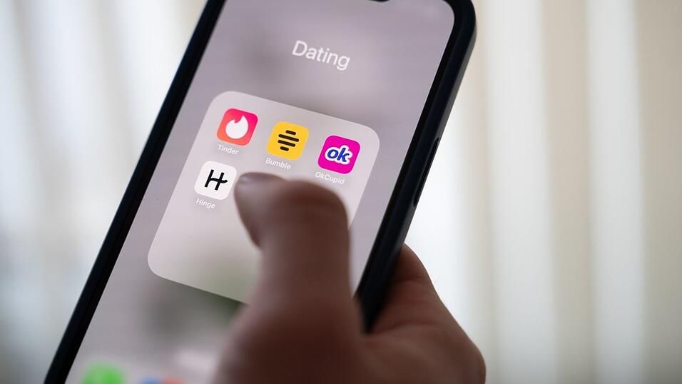 Politische Vorlieben sind auf Dating-Apps ein wichtiges Auswahlkriterium - zumindest in den USA, wie eine Kölner Studie zeigt. (Archivbild) Politische Vorlieben sind auf Dating-Apps ein wichtiges Auswahlkriterium - zumindest in den USA, wie eine Kölner Studie zeigt. (Archivbild)
