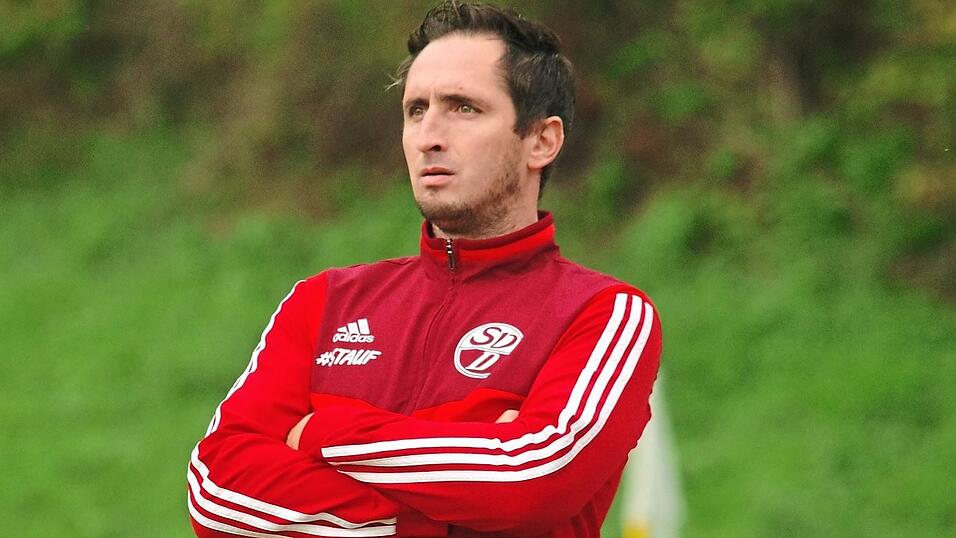 Trainer Stefan Stiegler verl&auml;sst im Sommer den SV Donaustauf.