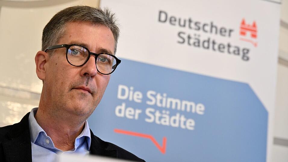 Christian Schuchardt kann sich weiter in Würzburg engagieren. (Archivbild) Christian Schuchardt kann sich weiter in Würzburg engagieren. (Archivbild)