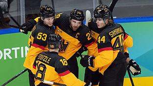Deutschlands Eishockey-Cracks stehen im Olympia-Viertelfinale gegen die Slowakei.