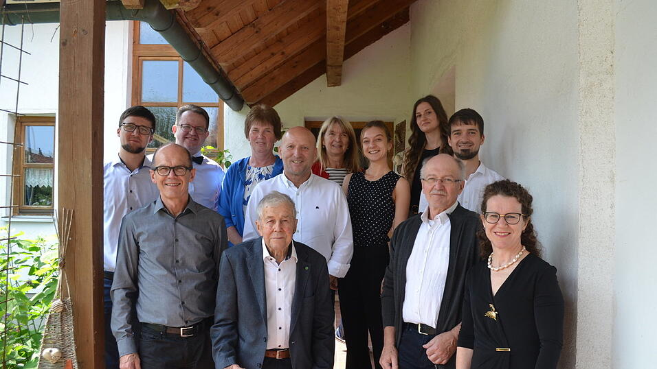 Georg Eiblmeier mit Gäste und Familie.