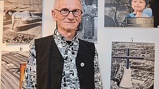 Michael Suda dr&uuml;ckt mit seinen Collagen auch seine Haltung zur Umweltpolitik aus.