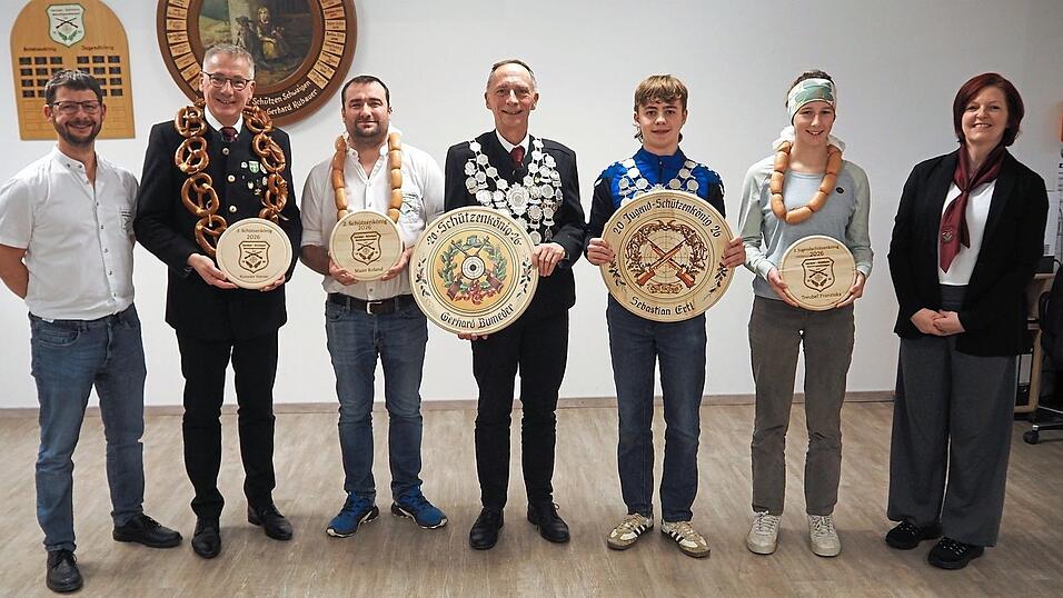 Die Isartaler Schützen Mammingerschwaigen kürten ihre Schützenkönige. Die Isartaler Schützen Mammingerschwaigen kürten ihre Schützenkönige.