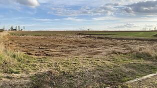Im Industriegebiet Galgenlohe V will sich eine Metallbaufirma ansiedeln. Die Erdarbeiten an der Siemensstra&szlig;e haben dazu schon begonnen. Der Bauantrag liegt beim Landratsamt. Die Stadt stimmte zu.