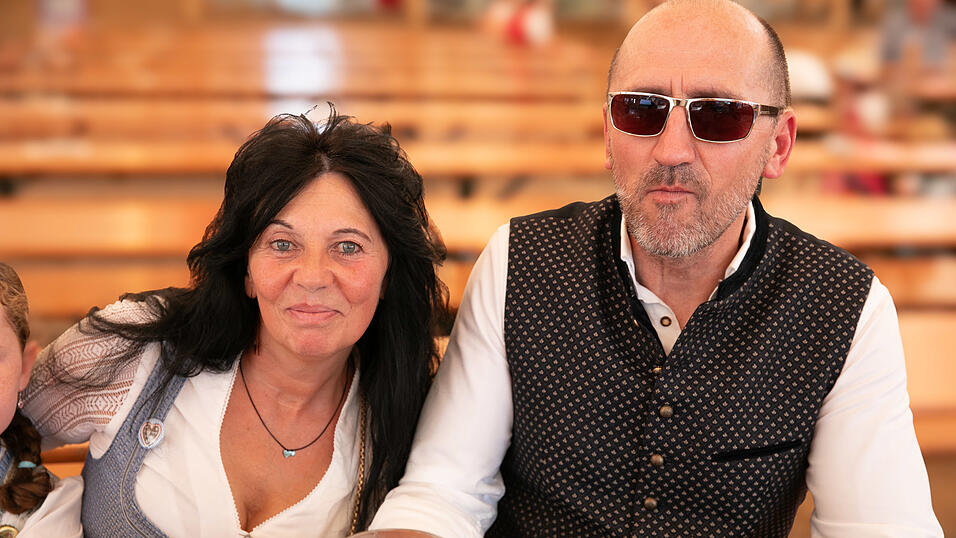 Die Partybilder vom Sonntag, 10. August, aus dem Festzelt Greindl. Die Partybilder vom Sonntag, 10. August, aus dem Festzelt Greindl.