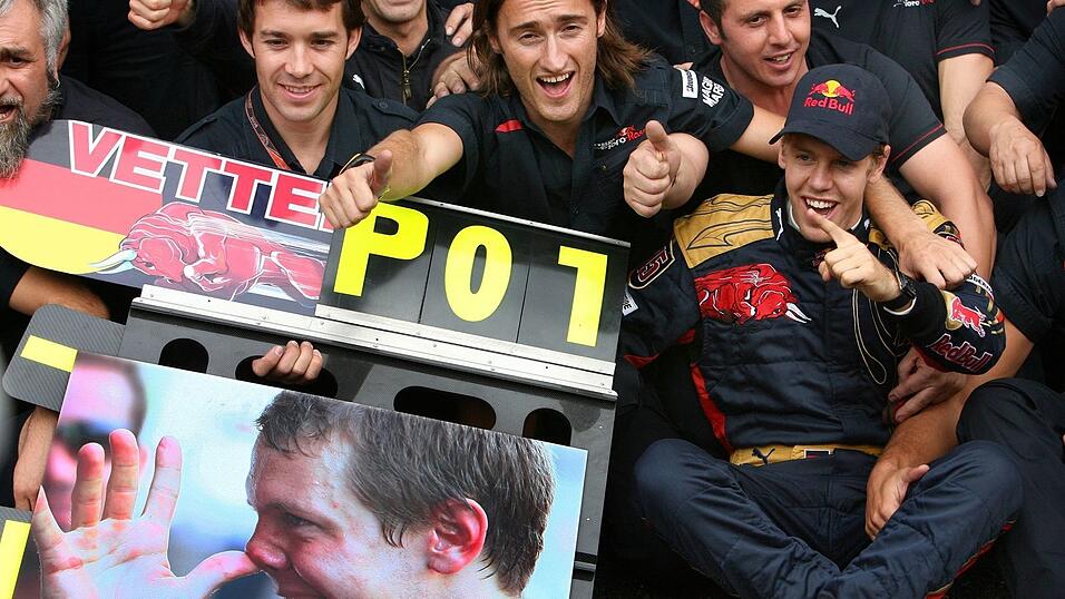 Sebastian Vettel (r) war 2008 j&uuml;ngster Pole-Mann - und gewann dann auch das Rennen. (Archivbild)
